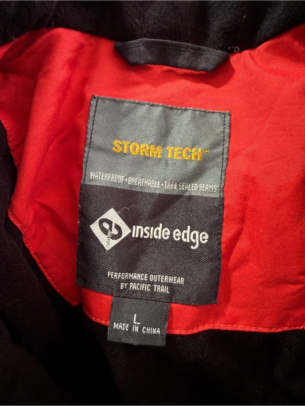 Red Contrast Men's Outdoor Jacket - Classic Utility Coat